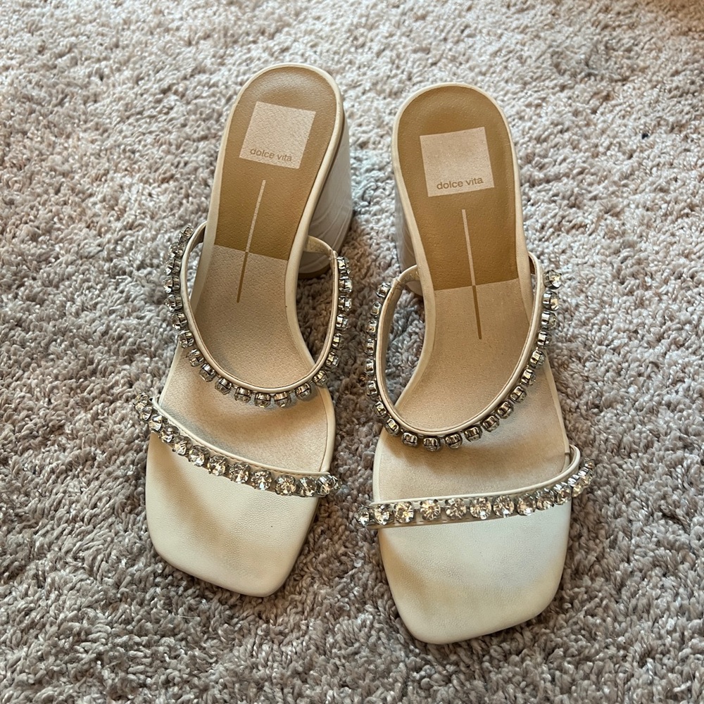 Dolce Vita Cream Chunky Natie Heels